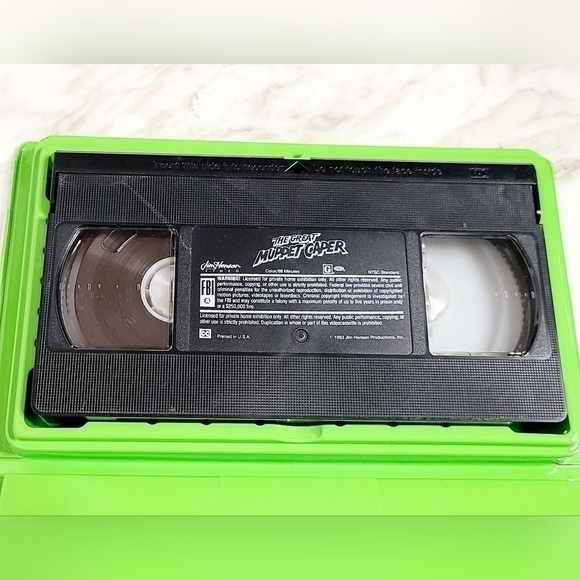 VINTAGE The Great Muppet Caper Jim Henson Productions 1993 VHS Tape Movie - Picture 7 of 7